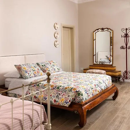 La Dimora Di B.cairoli Guest house